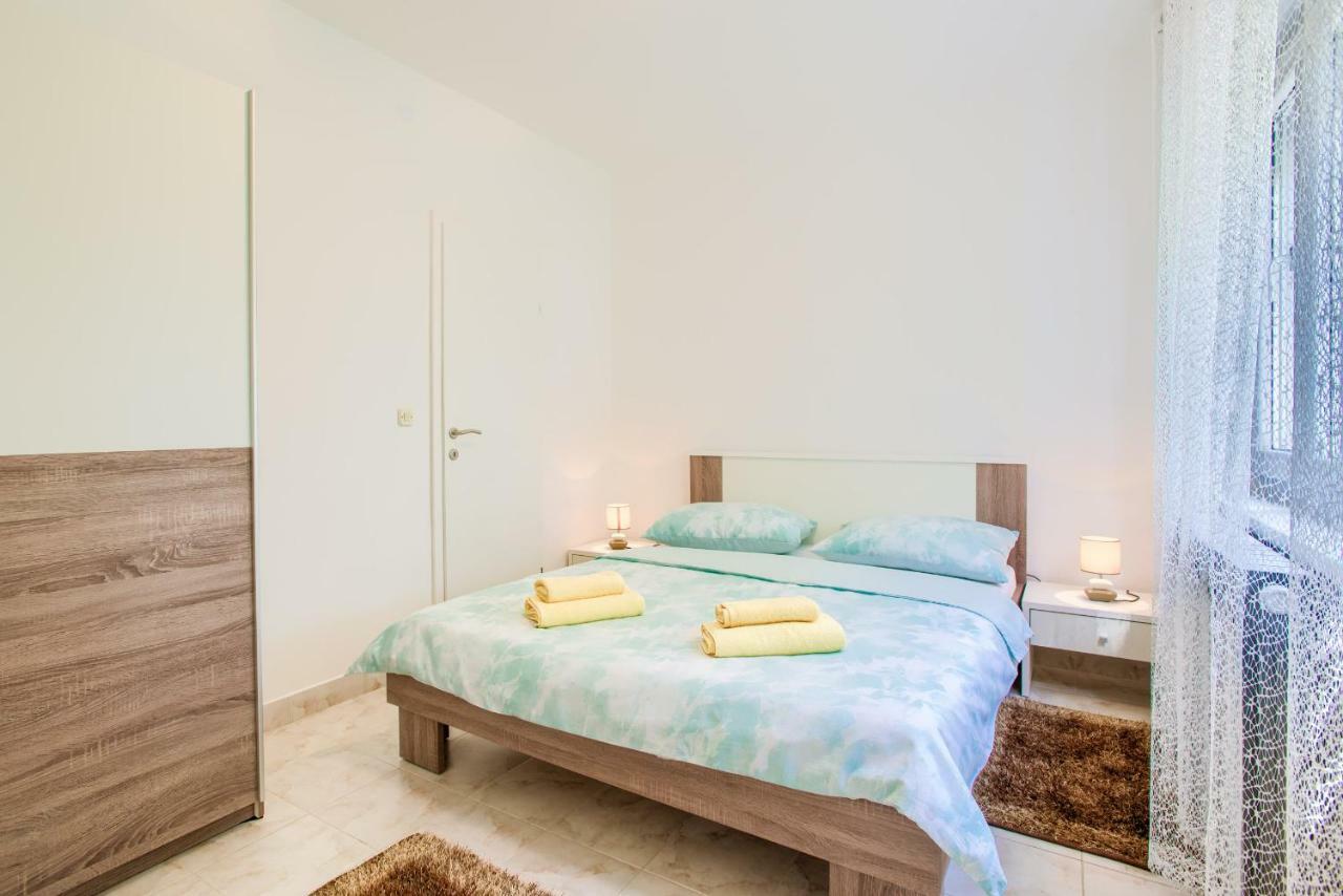 Apartman Paola Pola Esterno foto