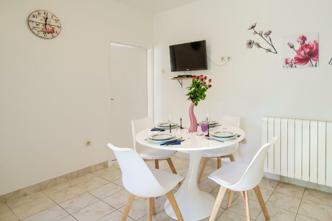 Apartman Paola Pola Esterno foto