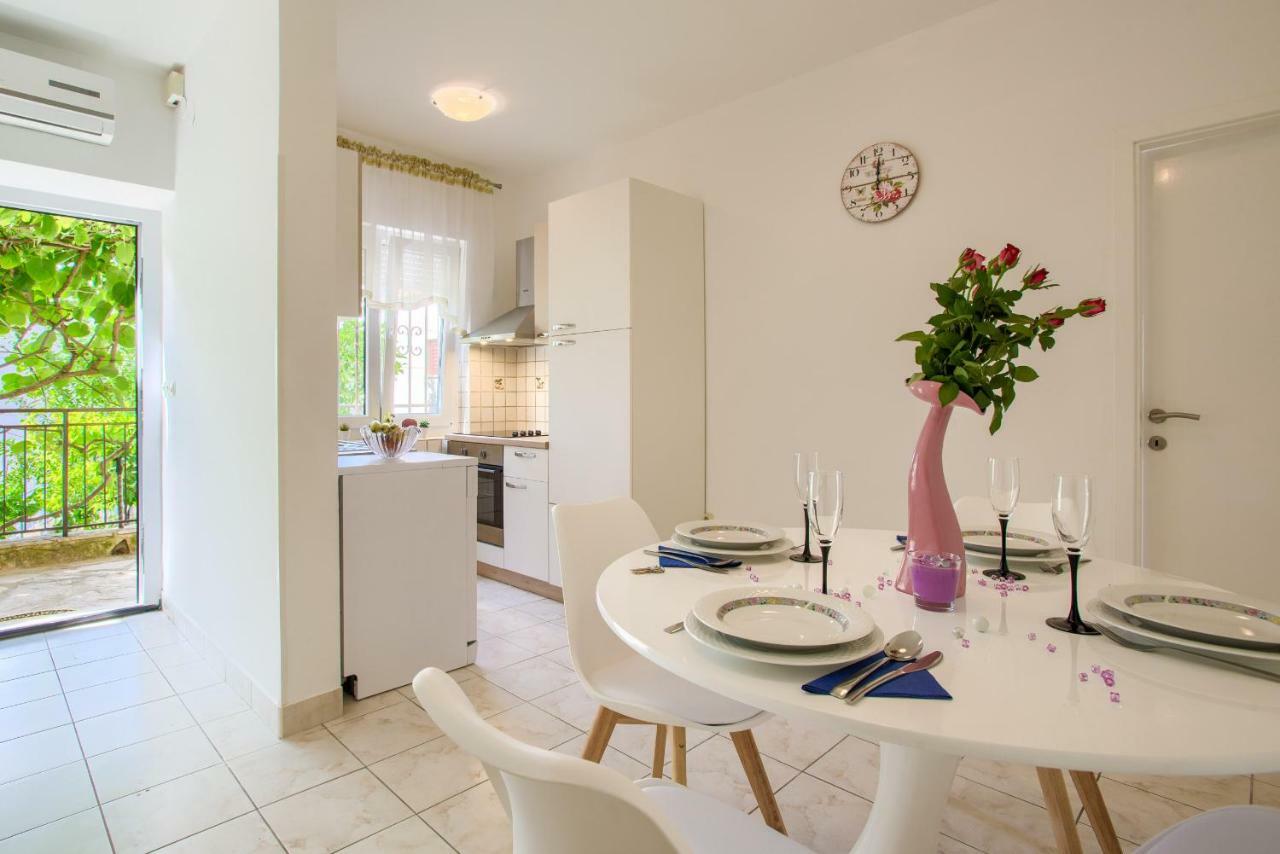 Apartman Paola Pola Esterno foto