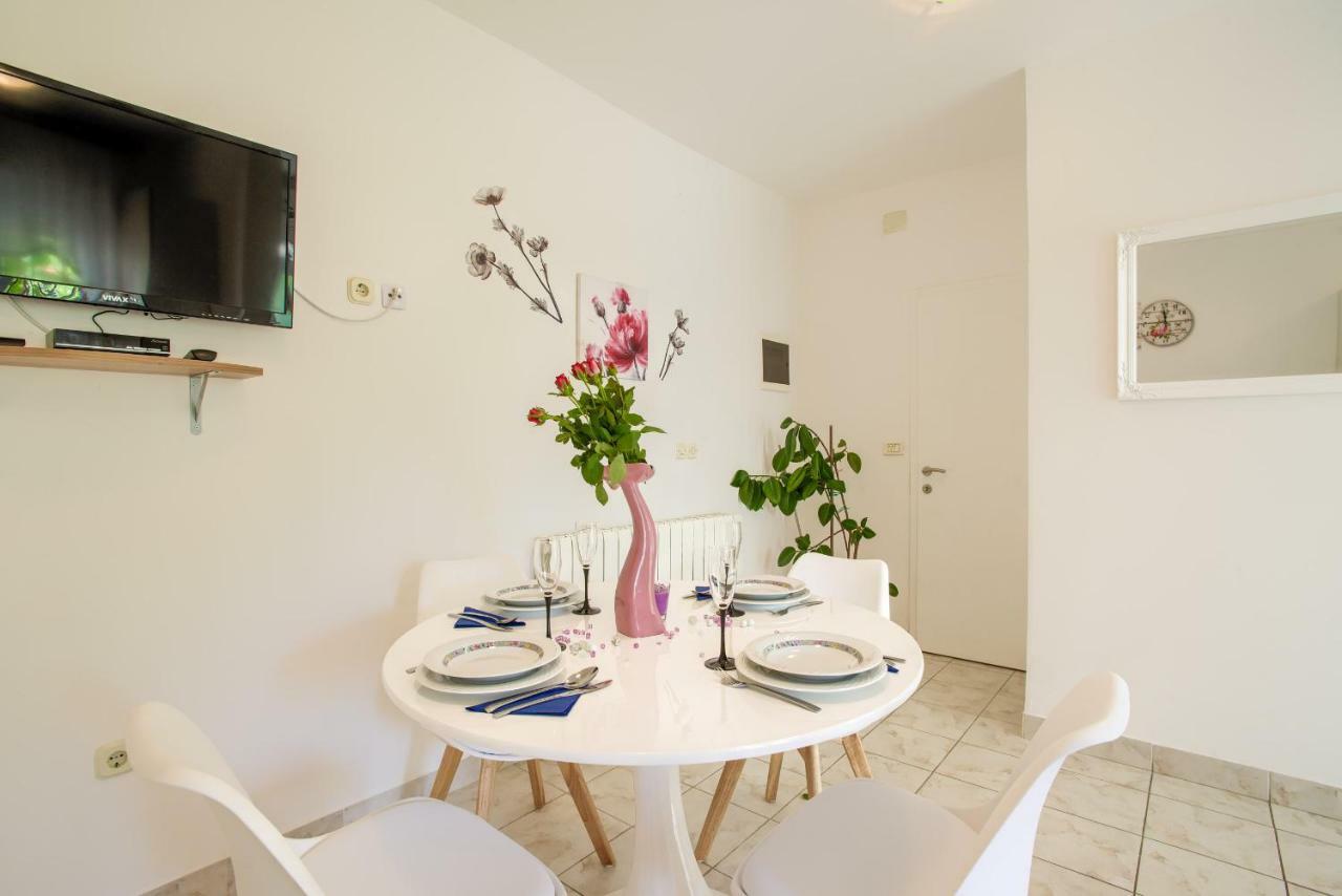 Apartman Paola Pola Esterno foto
