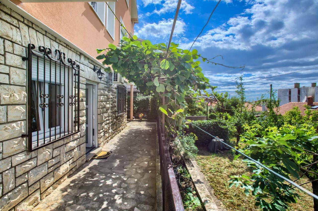 Apartman Paola Pola Esterno foto
