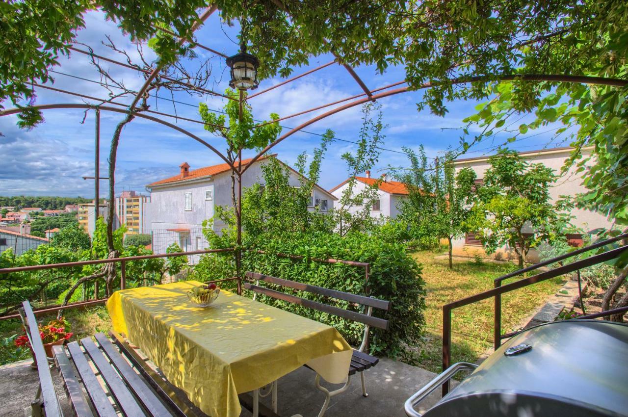 Apartman Paola Pola Esterno foto