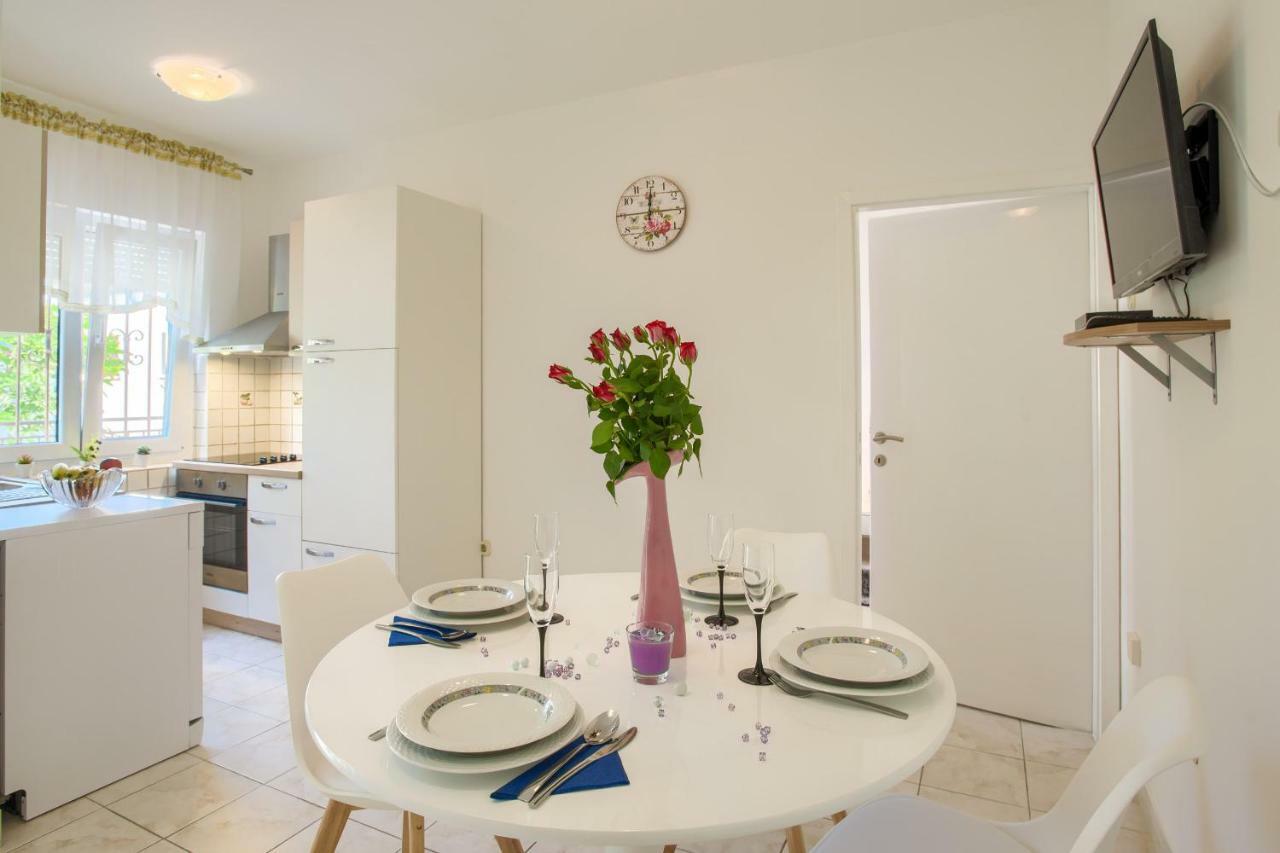Apartman Paola Pola Esterno foto