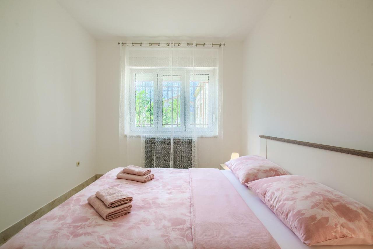 Apartman Paola Pola Esterno foto